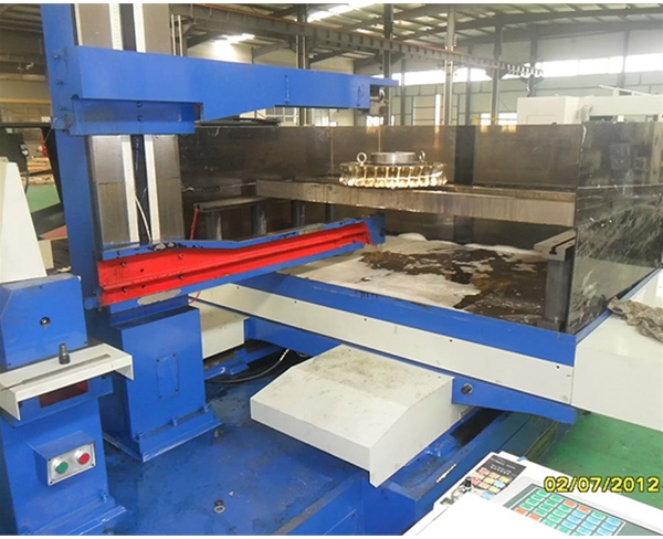 大型數(shù)控線切割，最大加工1米，承重4噸